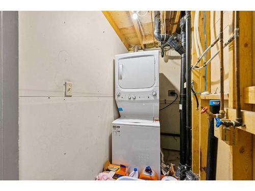 115 Falwood Way Ne, Calgary, AB - Indoor Photo Showing Laundry Room