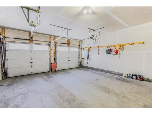 107 Cityscape Way Ne, Calgary, AB - Indoor Photo Showing Garage