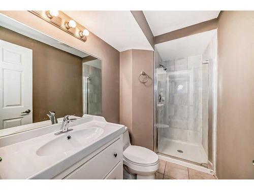 43 Covington Close Ne, Calgary, AB - Indoor Photo Showing Bathroom