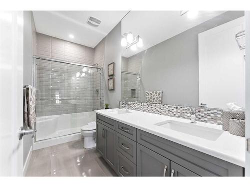 51 Carrington Crescent Nw, Calgary, AB - Indoor Photo Showing Bathroom