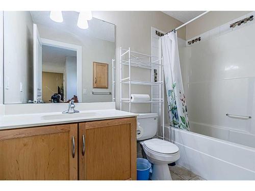 3 Bridleridge View Sw, Calgary, AB - Indoor Photo Showing Bathroom