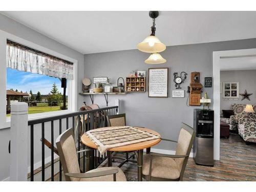 30123 Range Road 22, Rural Mountain View County, AB - Indoor Photo Showing Dining Room