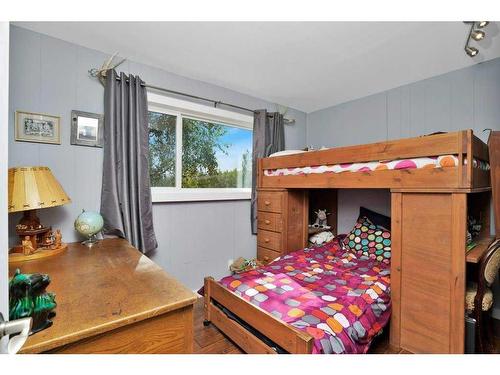 30123 Range Road 22, Rural Mountain View County, AB - Indoor Photo Showing Bedroom