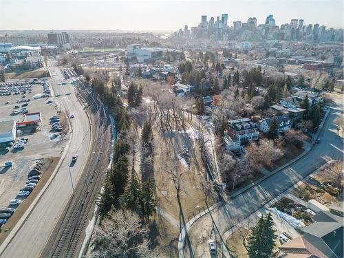 1736 13 Avenue Nw, Calgary, AB 