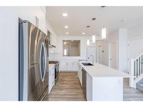 206 Lucas Close Nw, Calgary, AB - Indoor Photo Showing Kitchen With Upgraded Kitchen