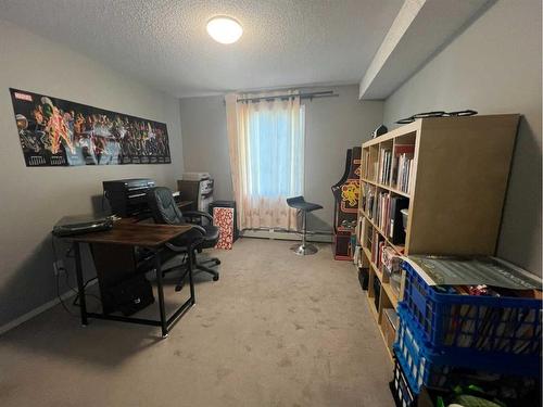 1207-8810 Royal Birch Boulevard Nw, Calgary, AB - Indoor Photo Showing Other Room