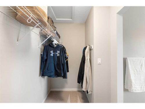 115 Cranbrook Hill Se, Calgary, AB - Indoor With Storage
