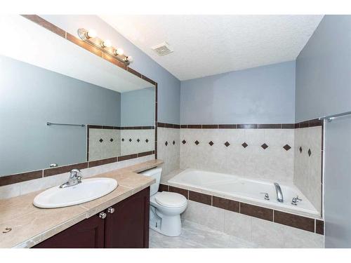41 Valley Crest Close Nw, Calgary, AB - Indoor Photo Showing Bathroom