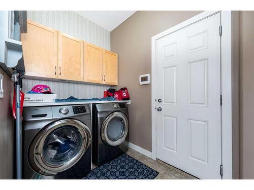 1953 New Brighton Drive Se, Calgary, AB - Indoor Photo Showing Laundry Room