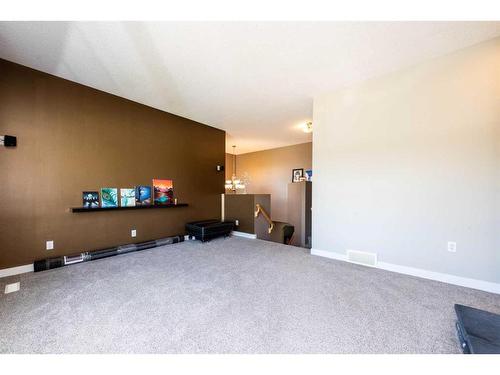 1953 New Brighton Drive Se, Calgary, AB - Indoor Photo Showing Other Room