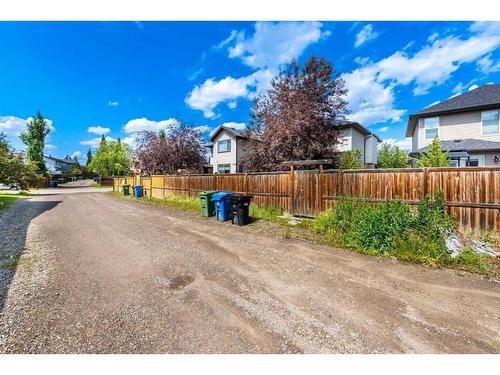 1953 New Brighton Drive Se, Calgary, AB - Outdoor