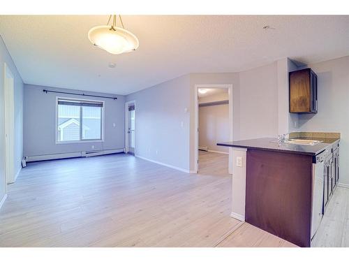 205-15 Saddlestone Way Ne, Calgary, AB - Indoor