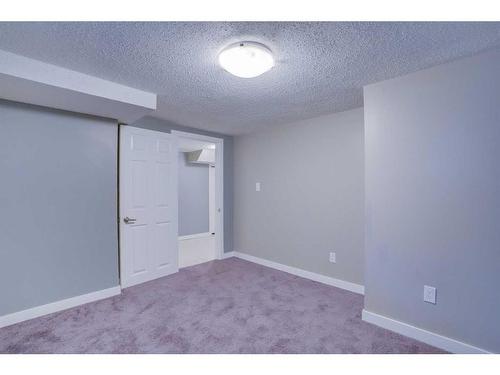 265-4037 42 Street Nw, Calgary, AB - Indoor Photo Showing Other Room