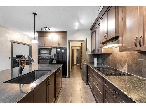 16 Nolanfield Crescent Nw, Calgary, AB - Indoor Photo Showing Kitchen