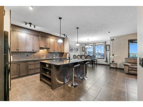 16 Nolanfield Crescent Nw, Calgary, AB - Indoor Photo Showing Kitchen