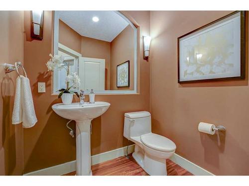 2719 Evercreek Bluffs Way Sw, Calgary, AB - Indoor Photo Showing Bathroom