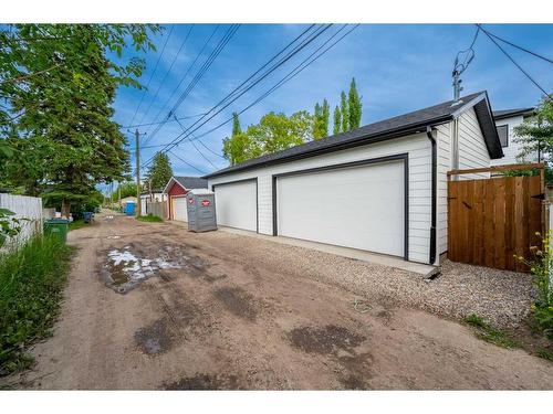 1828 19 Avenue Nw, Calgary, AB - Outdoor With Exterior