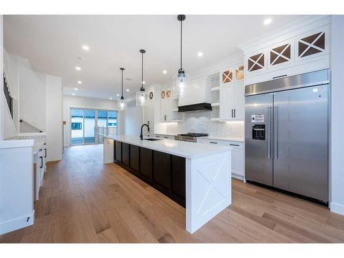 1828 19 Avenue Nw, Calgary, AB - Indoor Photo Showing Kitchen With Upgraded Kitchen