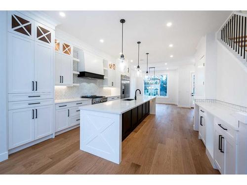 1828 19 Avenue Nw, Calgary, AB - Indoor Photo Showing Kitchen With Upgraded Kitchen