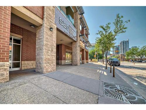 1702-1410 1 Street Se, Calgary, AB - Outdoor