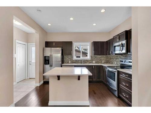 41 Legacy Common Se, Calgary, AB - Indoor Photo Showing Kitchen With Upgraded Kitchen