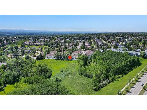 219 Edgedale Gardens Nw, Calgary, AB - Outdoor With View