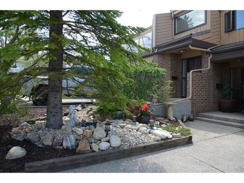 18-1220 Prominence Way Sw, Calgary, AB - Outdoor