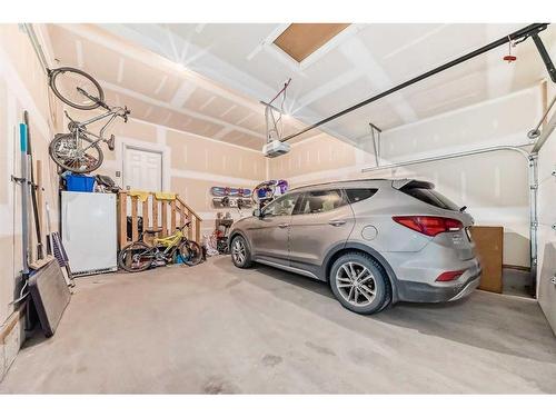 20 Nolancrest Green Nw, Calgary, AB - Indoor Photo Showing Garage