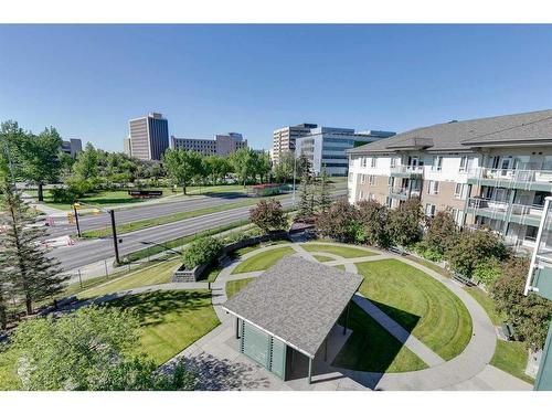 426-3111 34 Avenue Nw, Calgary, AB - Outdoor