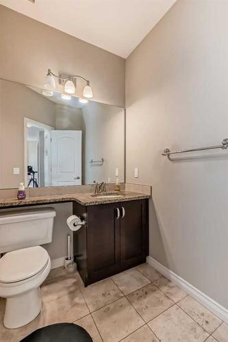 92 Silverado Skies Manor Sw, Calgary, AB - Indoor Photo Showing Bathroom