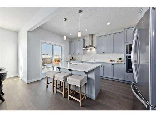 27 Versant View Sw, Calgary, AB - Indoor Photo Showing Kitchen With Stainless Steel Kitchen With Upgraded Kitchen