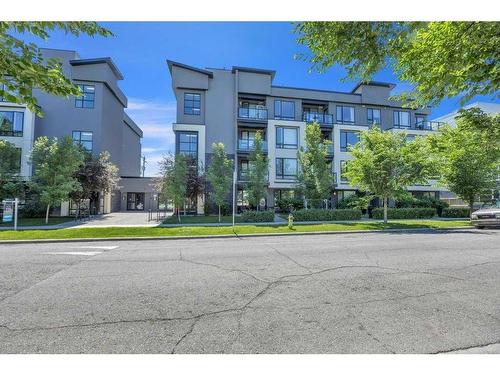 203-607 17 Avenue Nw, Calgary, AB - Outdoor With Balcony With Facade