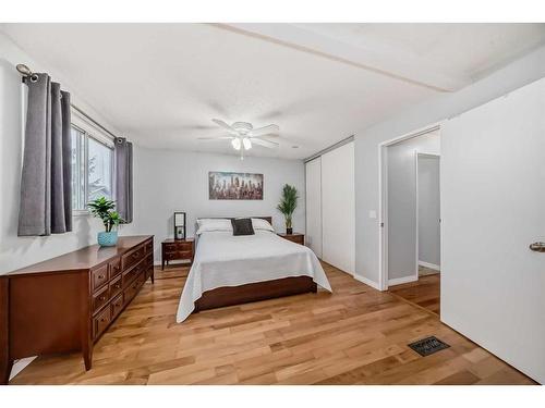 139 Abalone Way Ne, Calgary, AB - Indoor Photo Showing Bedroom