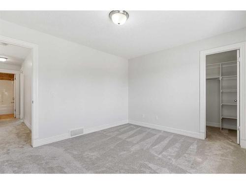 1565 Strathcona Drive Sw, Calgary, AB - Indoor Photo Showing Other Room