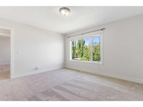 1565 Strathcona Drive Sw, Calgary, AB - Indoor Photo Showing Other Room