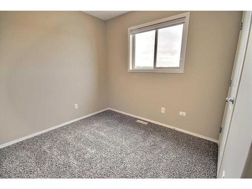 206 26 St Street, Cold Lake, AB - Indoor Photo Showing Other Room