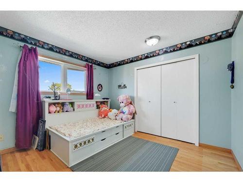 68 Millward Place Ne, Calgary, AB - Indoor Photo Showing Other Room