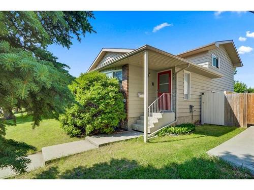 68 Millward Place Ne, Calgary, AB - Outdoor