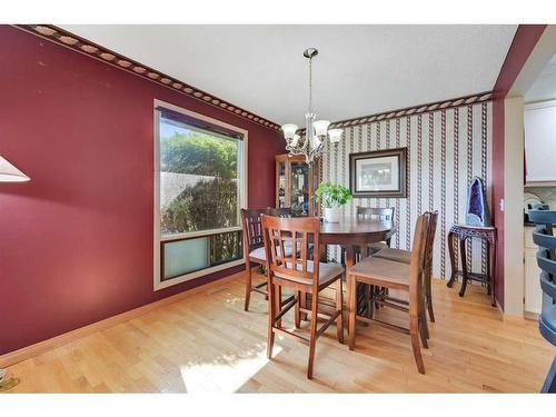 68 Millward Place Ne, Calgary, AB - Indoor Photo Showing Dining Room