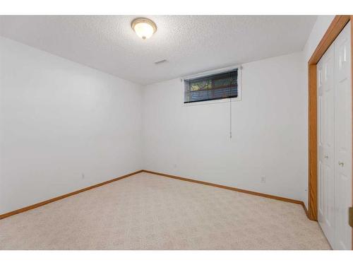 22 Douglasview Park Se, Calgary, AB - Indoor Photo Showing Other Room