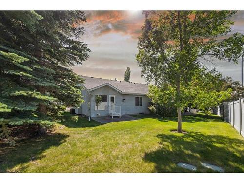 22 Douglasview Park Se, Calgary, AB - Outdoor