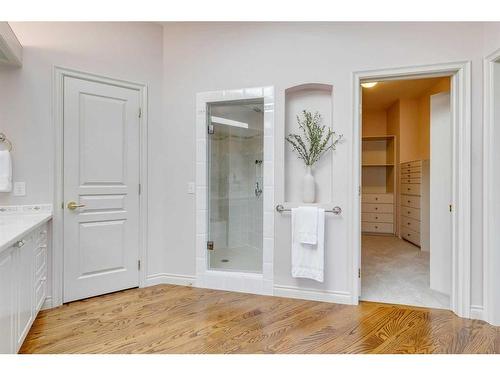 13007 Canso Place Sw, Calgary, AB - Indoor Photo Showing Bathroom