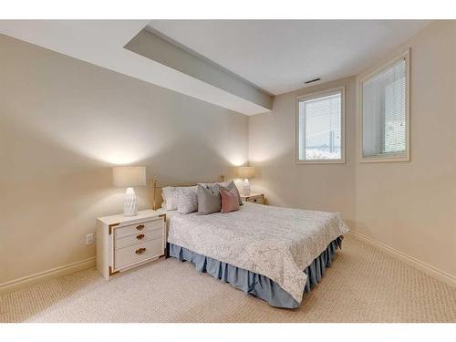 13007 Canso Place Sw, Calgary, AB - Indoor Photo Showing Bedroom