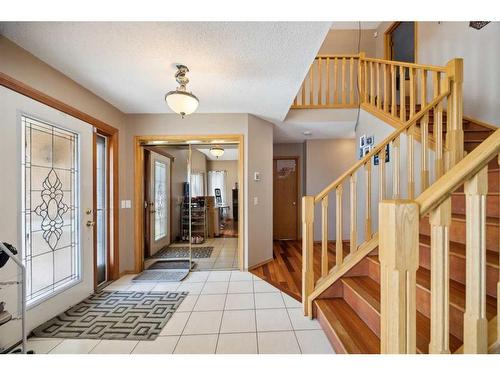 315 Hawkland Circle Nw, Calgary, AB - Indoor Photo Showing Other Room