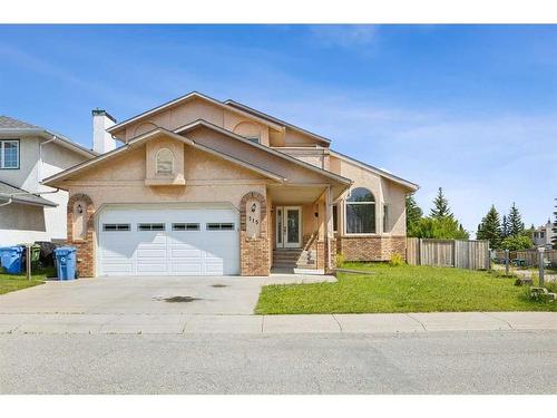 315 Hawkland Circle Nw, Calgary, AB - Outdoor With Facade