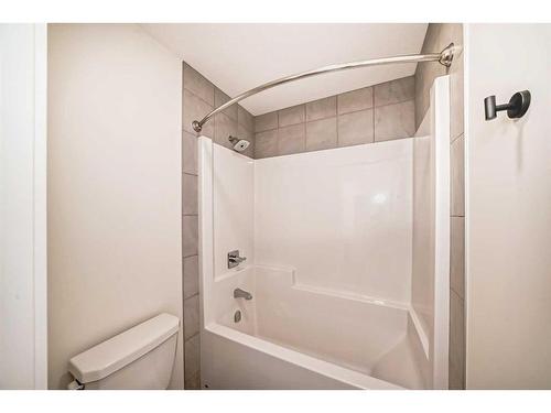 205 Precedence View, Cochrane, AB - Indoor Photo Showing Bathroom