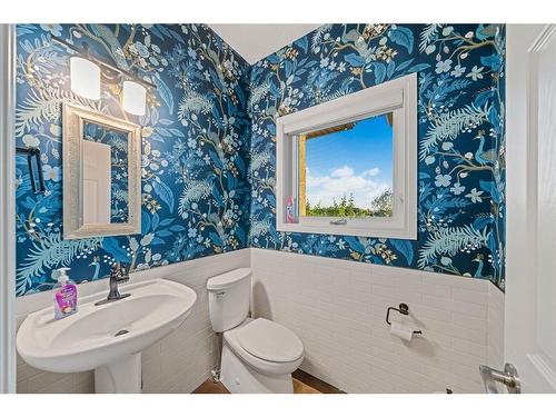 263010 Butte Hills Way, Rural Rocky View County, AB - Indoor Photo Showing Bathroom