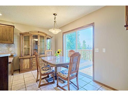 208 Tuscany Ridge Crescent Nw, Calgary, AB - Indoor Photo Showing Dining Room