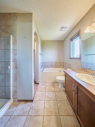 208 Tuscany Ridge Crescent Nw, Calgary, AB - Indoor Photo Showing Bathroom