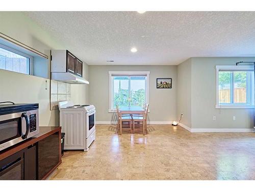 208 Tuscany Ridge Crescent Nw, Calgary, AB - Indoor